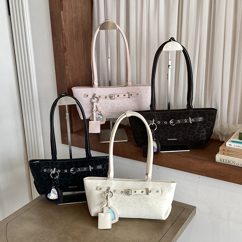2026 New Model Cross-Border Wholesale Trendy Cheap Hand-Carry Vintage Crossbody Handbag Lightweight