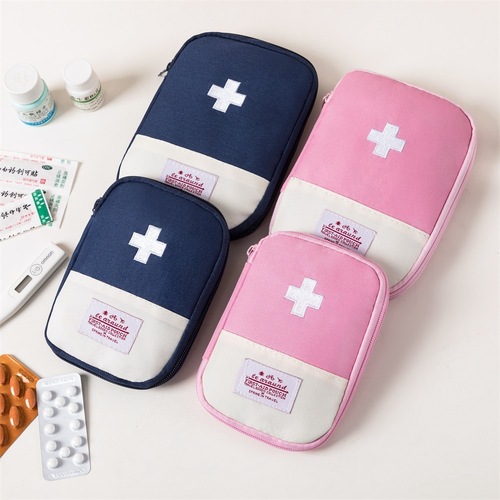 Outdoor emergency care first aid kit, earthquake self-help travel business trip emergency storage bag, portable household medical bag