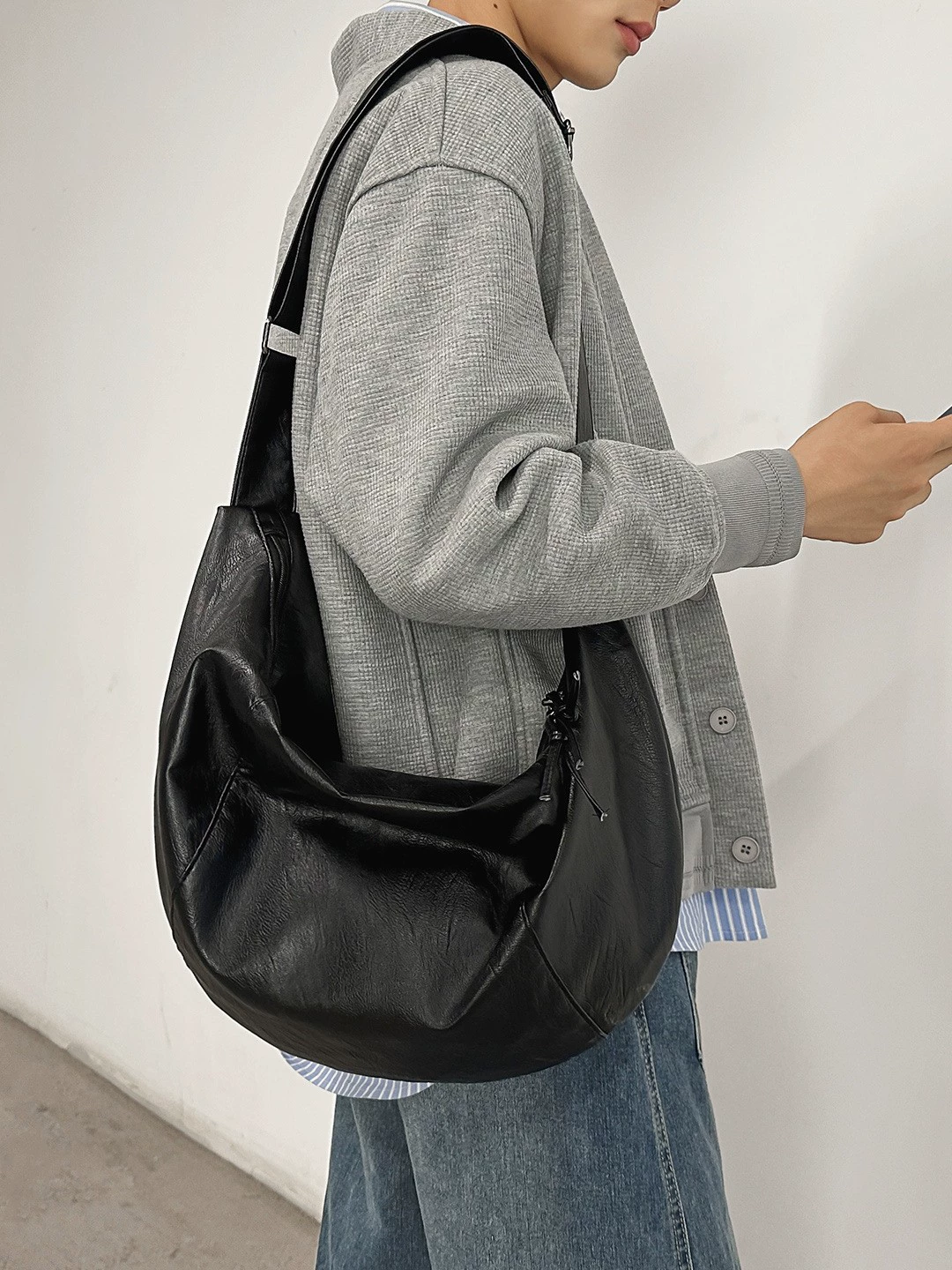 Universal capacious shoulder bag, one-shoulder bag for students, for beloved