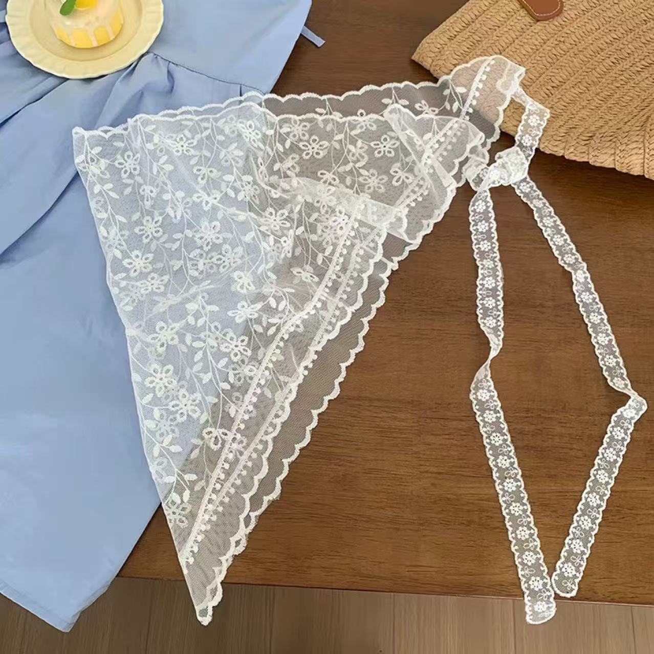 White lace pattern d style