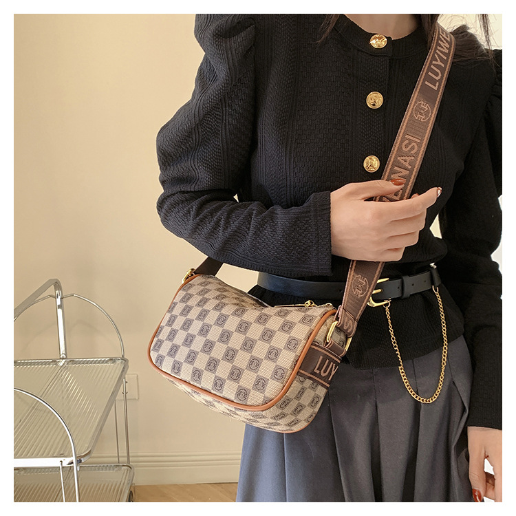 Grenzüberschreitende heiß verkaufte Taschen für Frauen 2023 neue Mode Retro-bedruckte Umhängetasche Außenhandel Damentasche breiter Schultergurt Umhängetasche_voghion.com