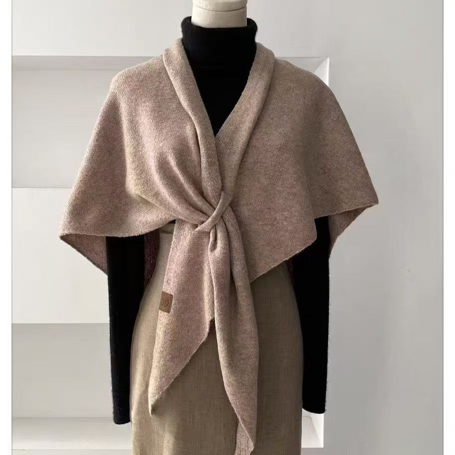 Casual Wool Scarf for Women, Autumn and Winter Neck Warmer, Triangular Large Shawl, Outerwear for Air-Conditioned Rooms, Small Cape