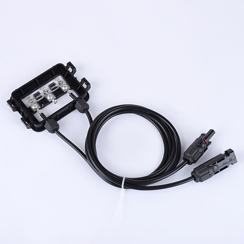 厂家直销100瓦太阳能光伏组件接线盒  太阳能电池板光伏接线盒