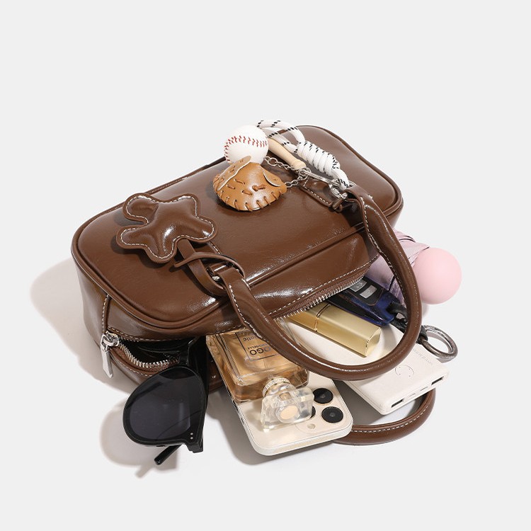Minimalist Niche Design Bowling Bag For Women, Fashionable Autumn/Winter New Retro Handbag, Single Shoulder Crossbody Boston Bag - Thumbnail 4