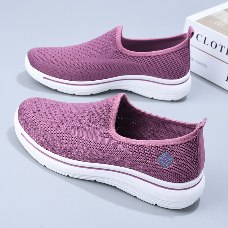 Women's Walking Shoes 2025 Spring and Autumn New Style Middle-Aged and Elderly Mother's Shoes Slip-On Fly-Knit Breathable Casual Sports Shoes Wholesale