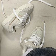 美拉德日系复古翻毛皮低帮板鞋轻便透气ins超火百搭情侣休闲鞋子