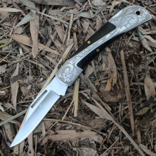 跨境欧式经典精品钢头激光花纹家居户外求生锋利礼品水果折叠小刀