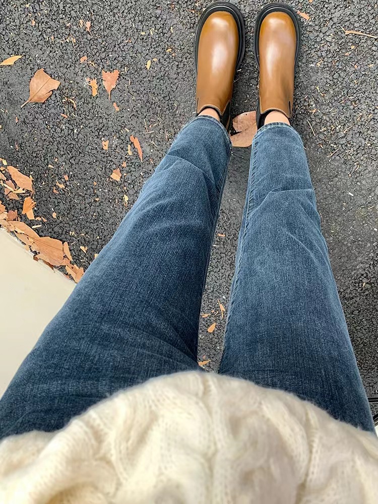 Yun 18 autumn and winter rock velvet maternity jeans cigarette pants small straight pants outer wear maternity wear 8639