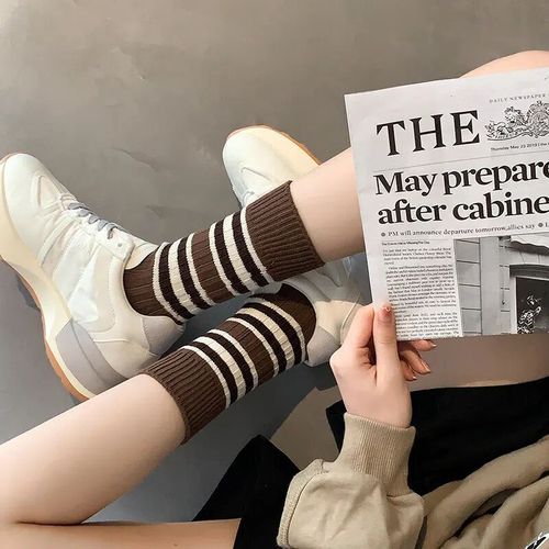 Women's mid-calf ins socks, trendy, versatile, high-looking, forest-style autumn and winter Japanese-style thick striped sports socks