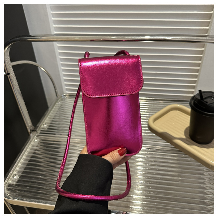 Women's Pu Leather Solid Color Streetwear Square Magnetic Buckle Crossbody Bag display picture 5