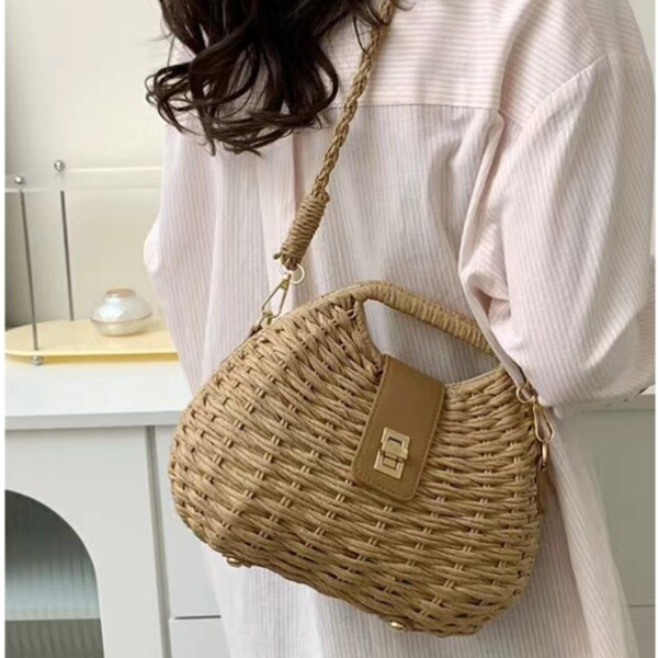 Straw shoulder bag, beach handheld purse