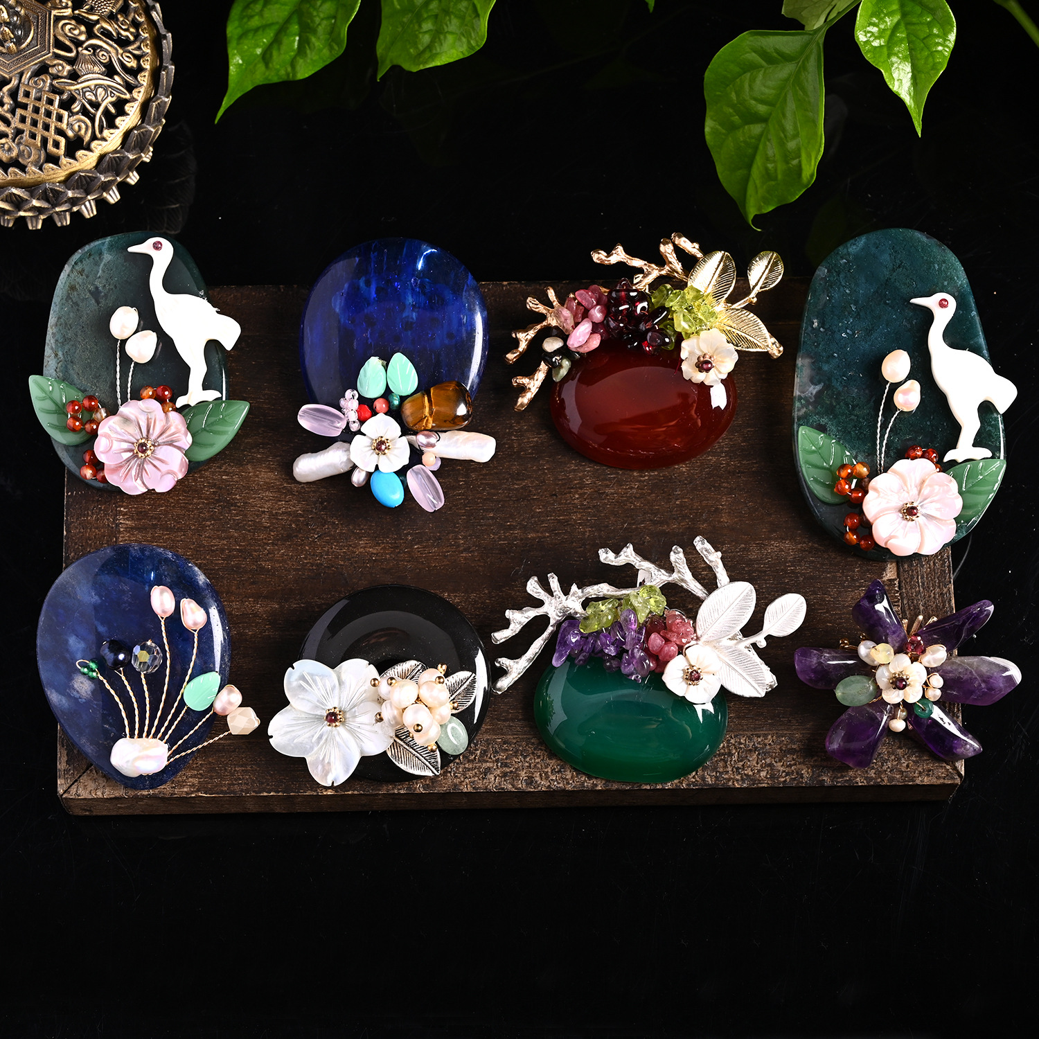 Vintage Luxury New Arrival Red Onyx Freshwater Pearl Brooch Creative All-Match Amethyst Shell Handmade Flower Brooch