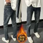 新款小脚弹力直筒牛仔裤