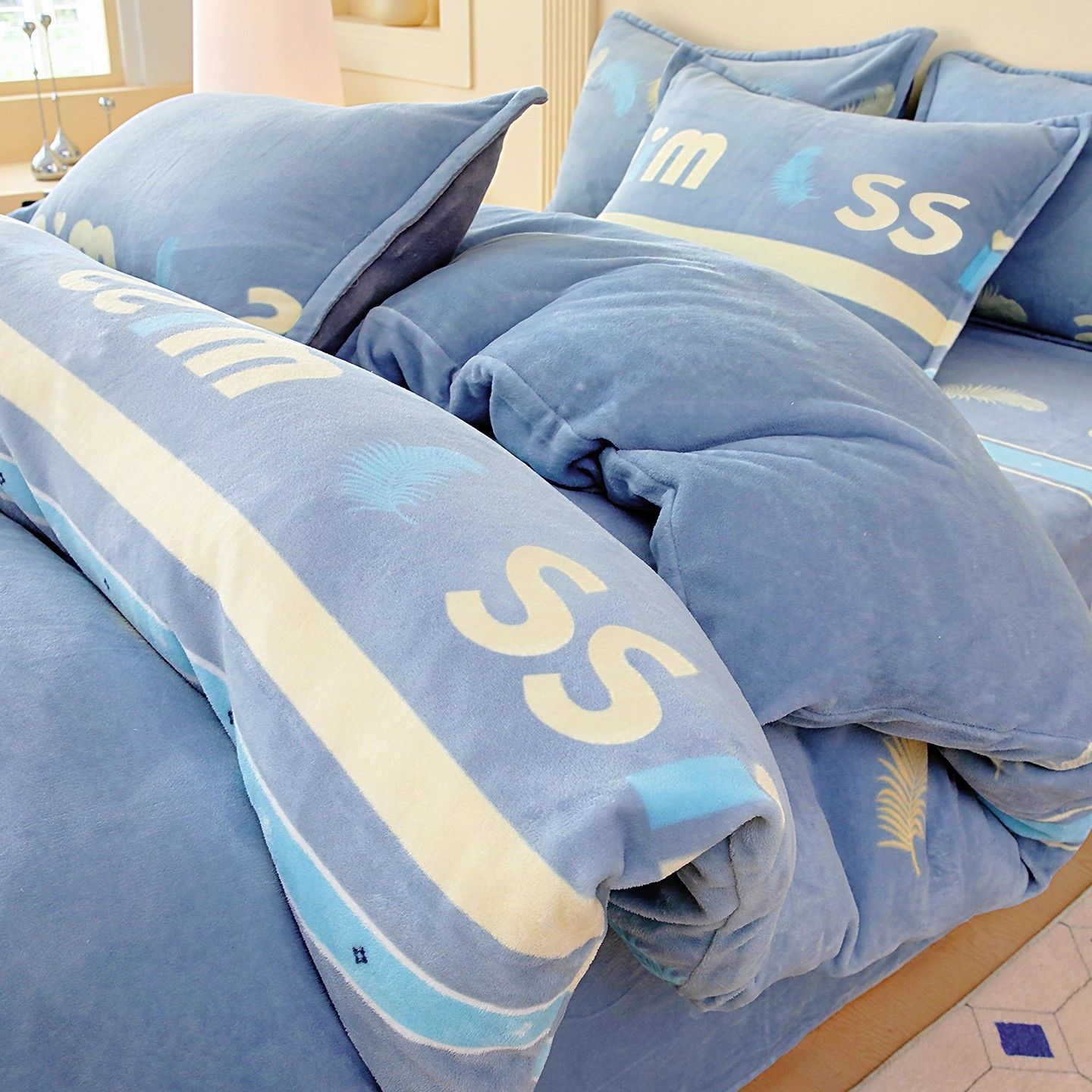 Una sola pieza de camisa de leche cubierta de camisa de invierno cálida de coral de brida 150x200 dormitorio doble cubierta de cama