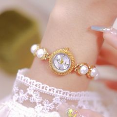BS New Hot Selling Factory Direct Export Chanel Inspired Mid-Century Light Luxury Pearl Bracelet Watch for Women FA1805