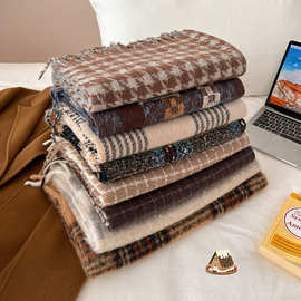 2025新款咖啡色加厚围巾女冬保暖流苏围脖软糯男百搭情侣披肩批发