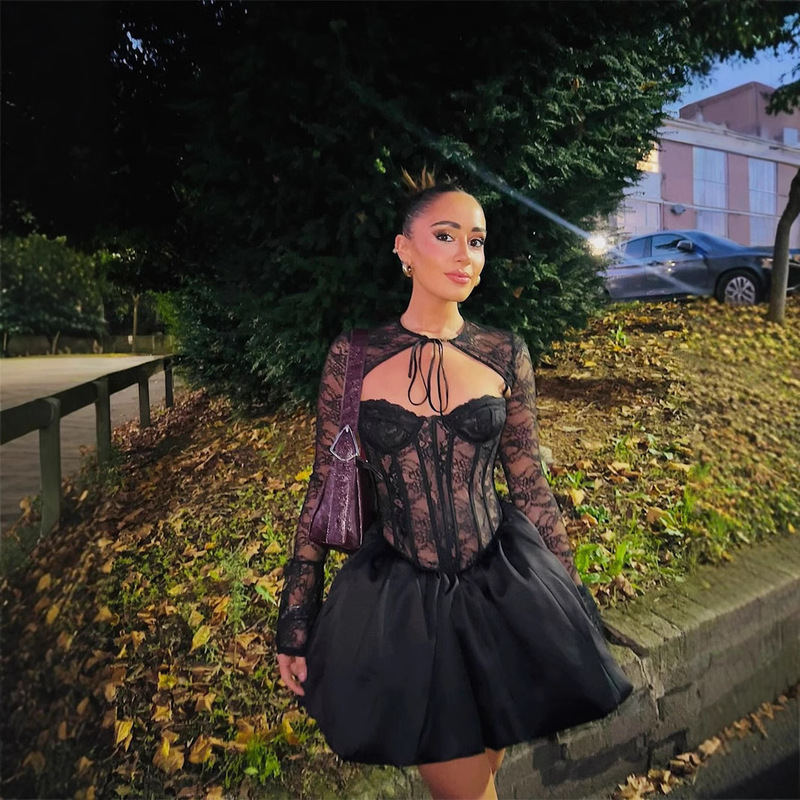 American Style Retro Autumn and Winter Style Lace Long Sleeve Black Lace Canopy Mini dress Beauty