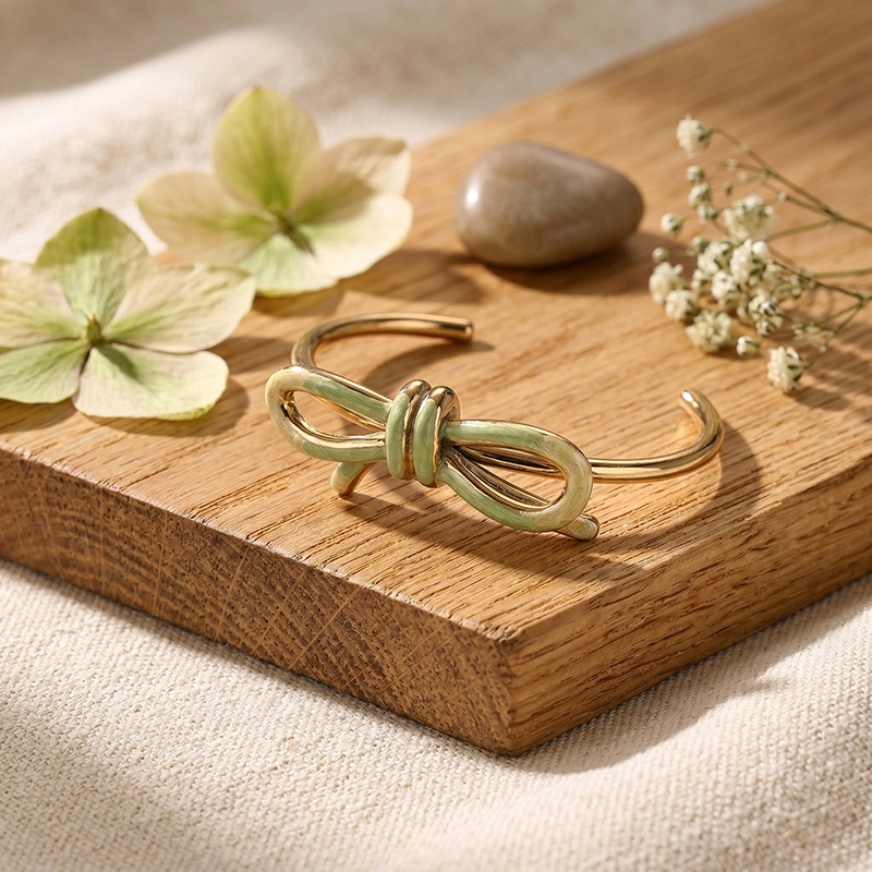 TENA joyas transfronterizas de acero inoxidable verde goteo de aceite pulsera de arco pulsera de alto nivel de sensación de apertura pulsera al por mayor image 5