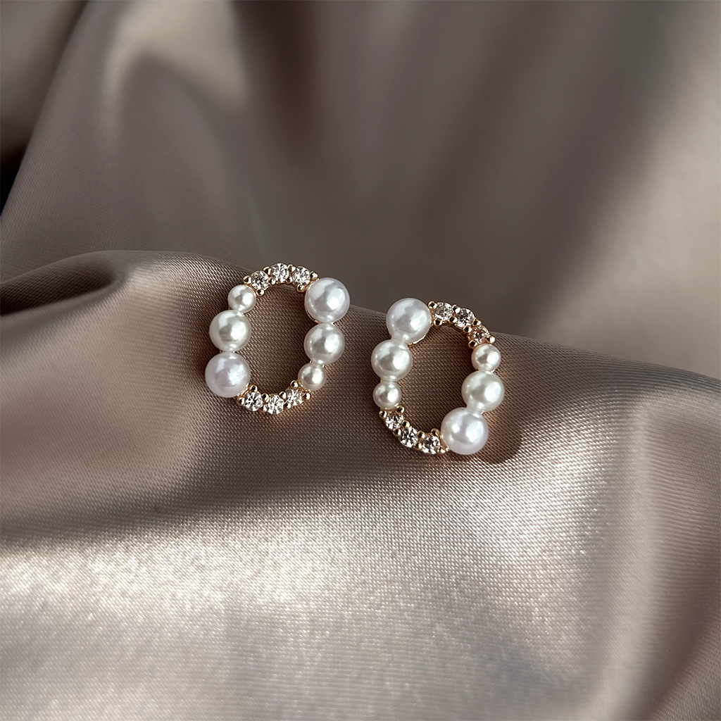 耳语_0000s_0017_组 42.jpg