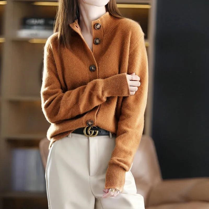 Caramel-Colored Cardigan with a Lazy Style, Loose Fit, Single-Breasted, Autumn and Winter Knitwear, Stand-Up Collar, Plus-Size Loose Sweater for Women Caramel-Colored Cardigan with a Lazy Style, Loose Fit, Single-Breasted, Autumn and Winter Knitwear, Stand-Up Collar, Plus-Size Loose Sweater for Women