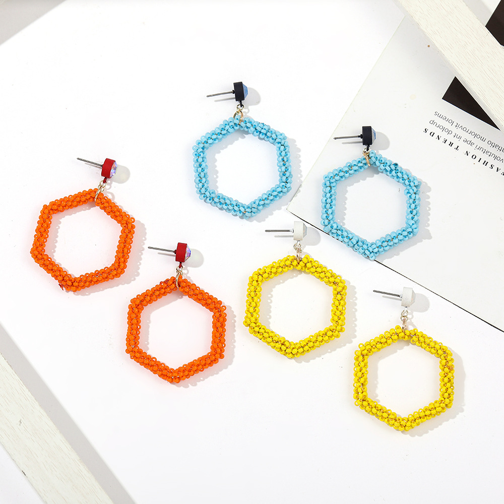 Boucles D&#39;oreilles Hexagonales En Perles De Couleur Bonbon Créatives display picture 12