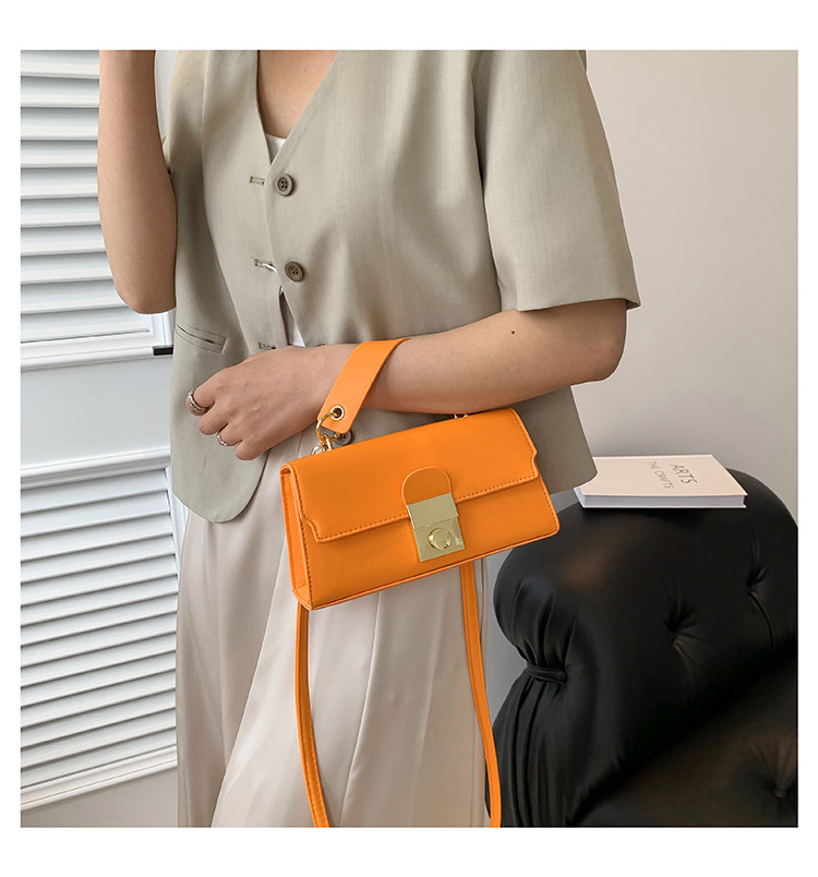 422g Weight Lock Fashion Element Lock clasp Closure Type Single Shoulder Strap Strap Type Square Bag Bags Type Daily, Street Occasion Pu Leather Material Solid Color Pattern All Seasons Season Women's Gender Elegant, Streetwear Style Square Shape Small Size Women's Small Pu Leather Solid Color Elegant Streetwear Lock Square Lock Clasp Square Bag 17