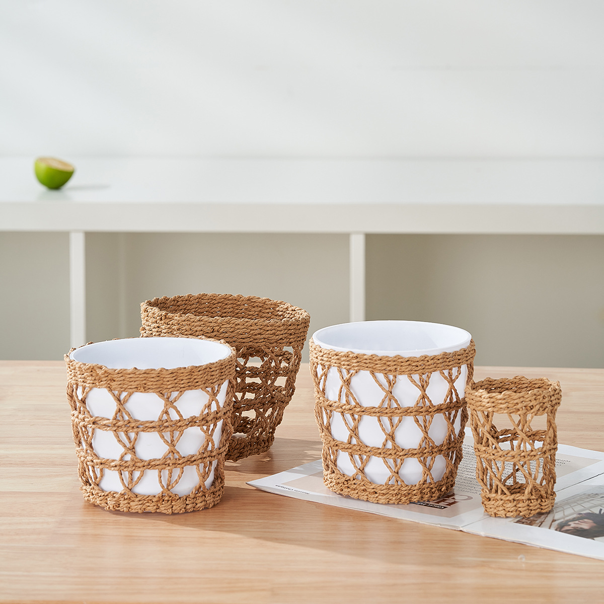 국경 간 새로운 중공 꽃 꽃병 세트 천연 밀짚 단열 방지 유리 컵 세트 홈 데스크탑 짠 장식품