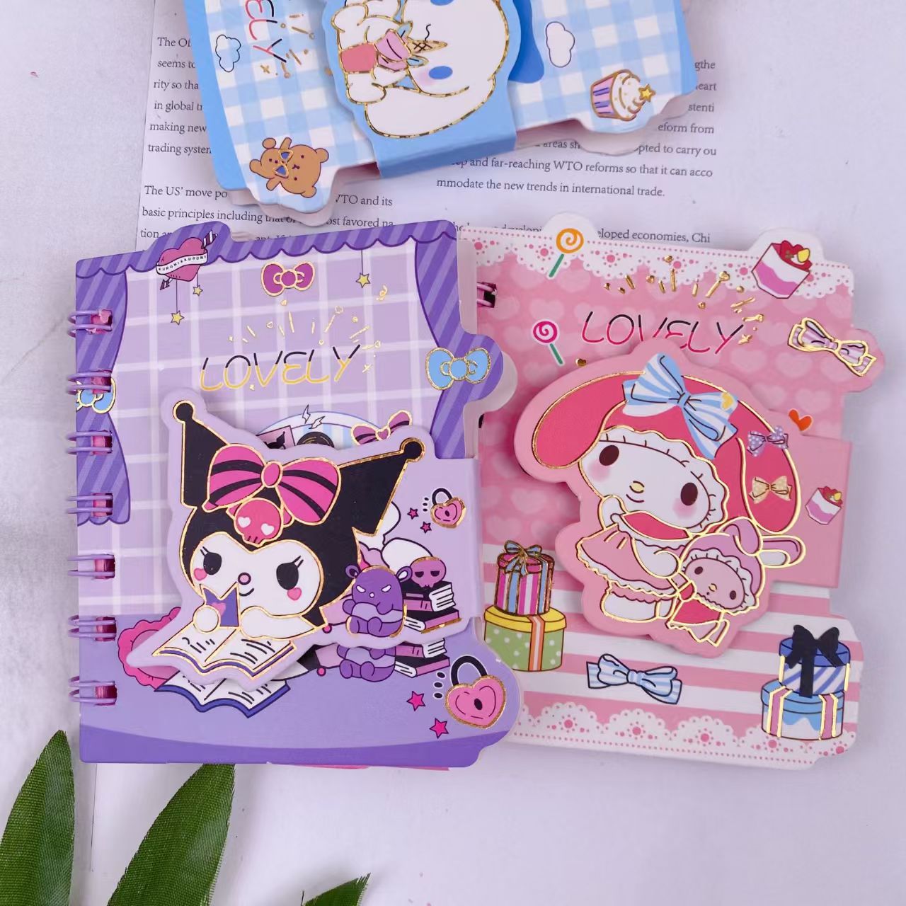 Cuaderno de Espiral A7 con Cierre Mágico y Páginas de Colores para Estudiantes