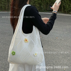 新商品の越境毛糸の女性カバンはレトロな編み物を包んで花を包んでいます。