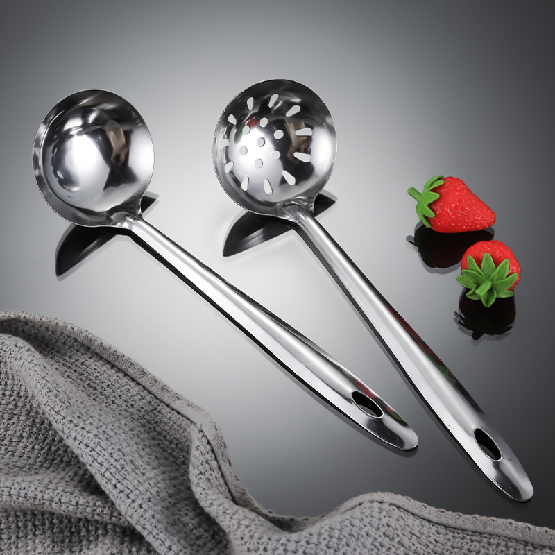 Cuchara para sopa de acero inoxidable con mango liso, adecuada para servir sopa y papilla, utensilio de cocina, cuchara para servir en restaurantes, cuchara coladora, cuchara para olla caliente de mango largo, colador de sopa moderno.