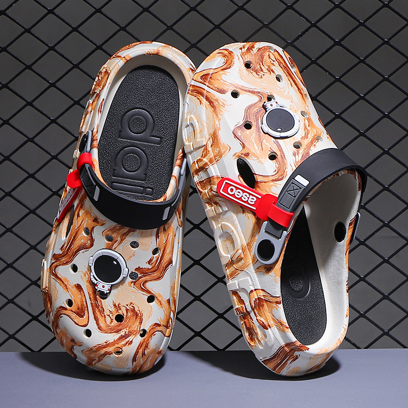 Zapatos con agujeros de suela gruesa para hombre, uso exterior de verano, suela suave antideslizante, sin sonido, sin olor, sensación de pisar mierda, sandalias de doble uso para conducir al aire libre