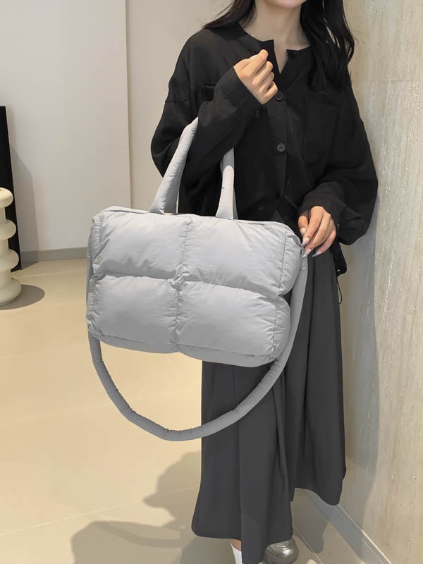 Libro rojo pequeño bolso de ropa de algodón bolso de plumón para mujeres 2024 gran capacidad bolsa de ocio bolsa de hombro para mujeres de viaje bolsa de mano
