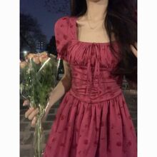 ����ݮ���u���̿��黨�B��ȹ��Ů�����@�ݜp�g�����黨ȹ�����¿�