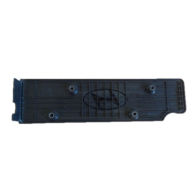 Suitable for Hyundai Accent Solaris 2017 Creta 2016-2017 engine valve cover