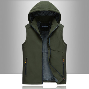 Cross-border wholesale spring soft shell outdoor vest warm middle-aged and elderly fashion trendy velvet jacket men's one-piece delivery
