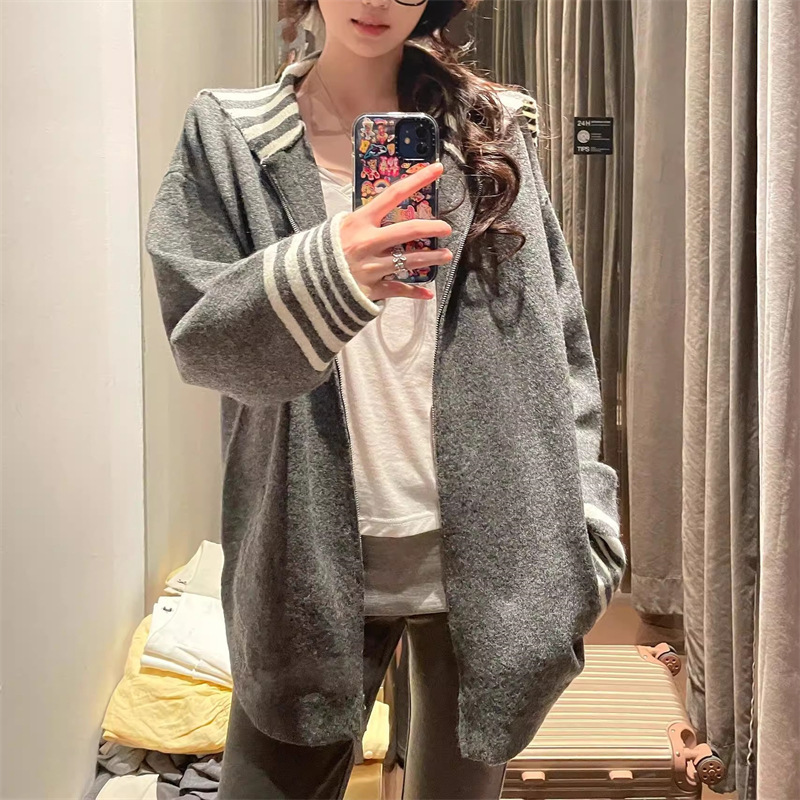 Kaning Navy Collar College Style Knitted Cardigan 2026 Autumn New Style Sweater Jacket with Contrasting Stripes Design Kaning Navy Collar College Style Knitted Cardigan 2026 Autumn New Style Sweater Jacket with Contrasting Stripes Design