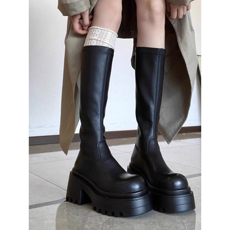 Black demi-season high boots platform