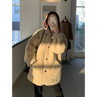 Now 2024 winter new South Korea designer eth * s retro stand collar big pocket lamb wool coat