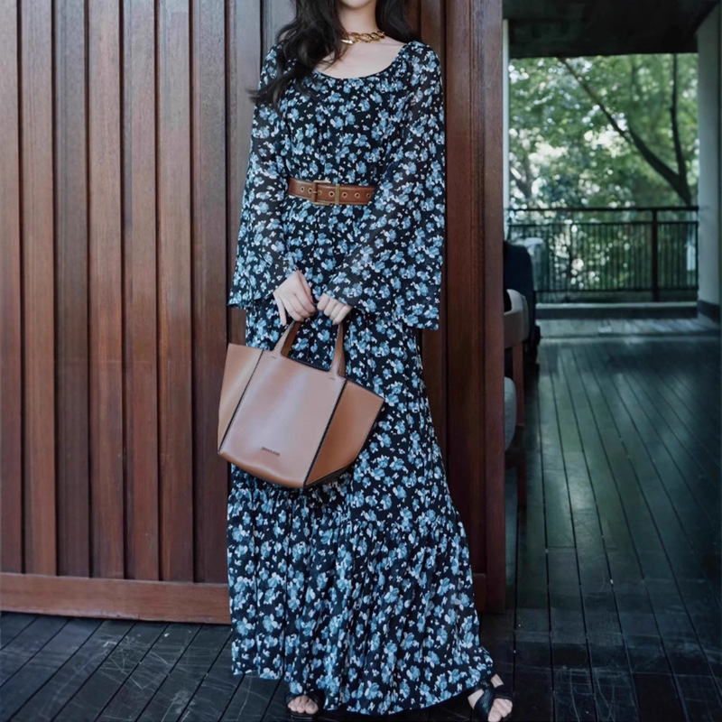Zhu Zhu's Same Style French Retro Long-Sleeved Chiffon Dress for Women's Autumn Vacation Style Slimming Look Elegant Floral Long Skirt