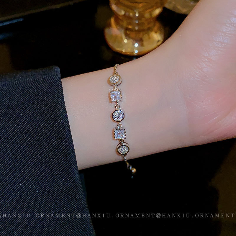 square elegant fashionable geometric bracelet with zircon