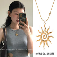 �W���羳���R�d����̫ꖵ�����Ů���Խ�ɫ�U�յ����r�к��s�i�