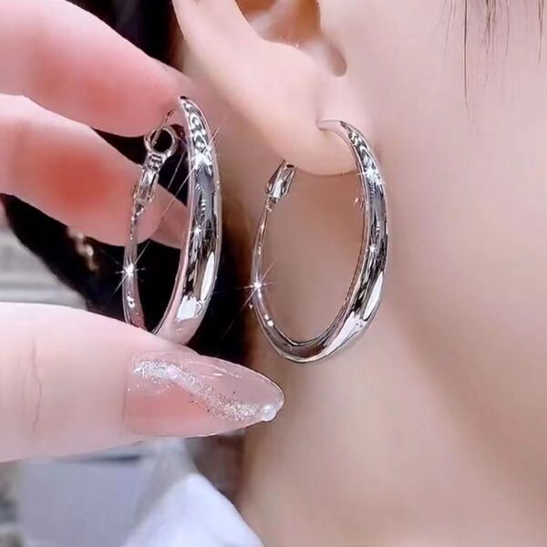 Glossy plain ring earrings all-match elegant fashionable niche design light simple earrings for Women New earrings wholesale