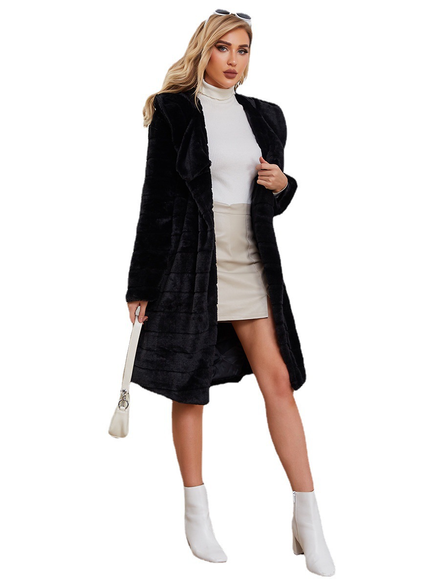 Women's mid-length black mink and rabbit coat_voghion.com