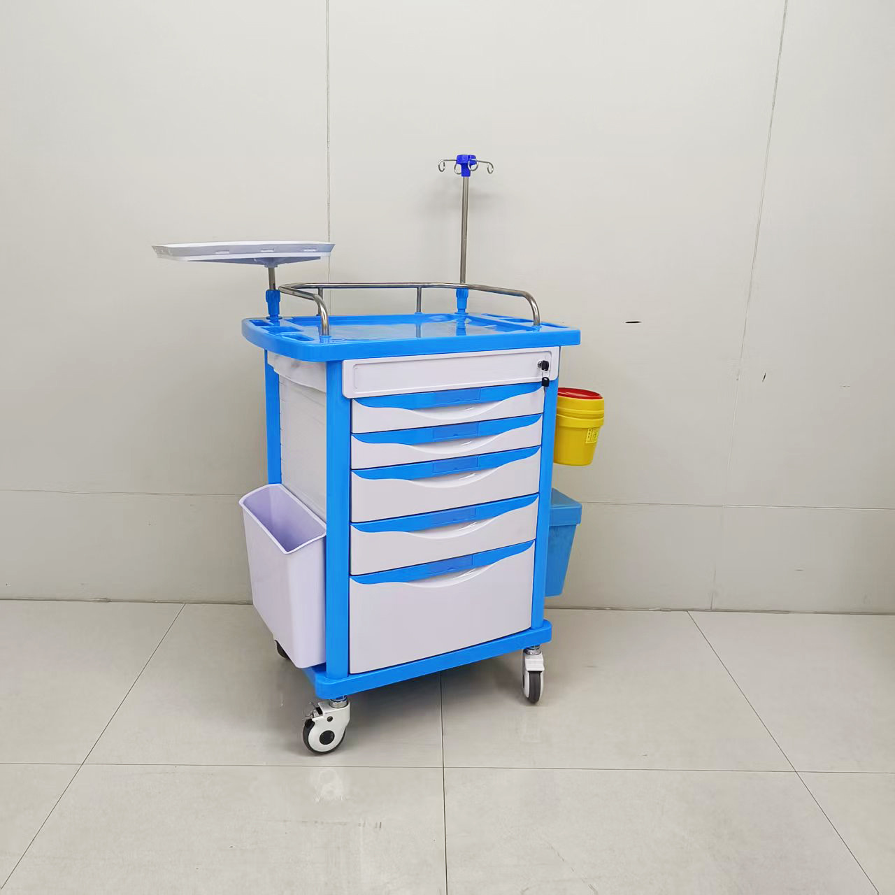 Ambulancia Azul 750 tamaño