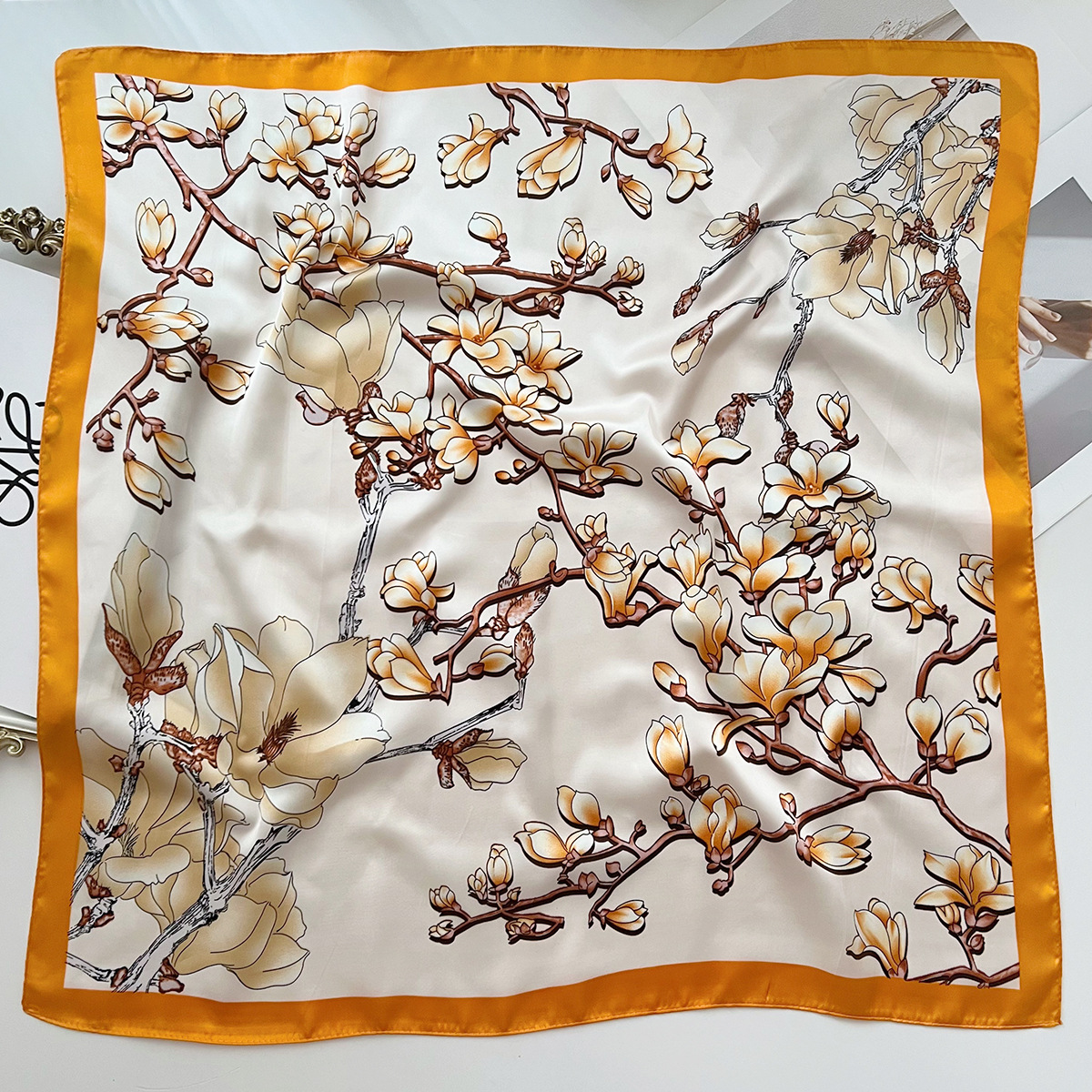 F1-A2A60028-2 # 왁스 눈 차가운 매화-노란색