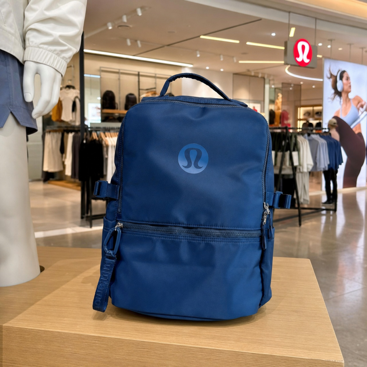 22L navy blue
