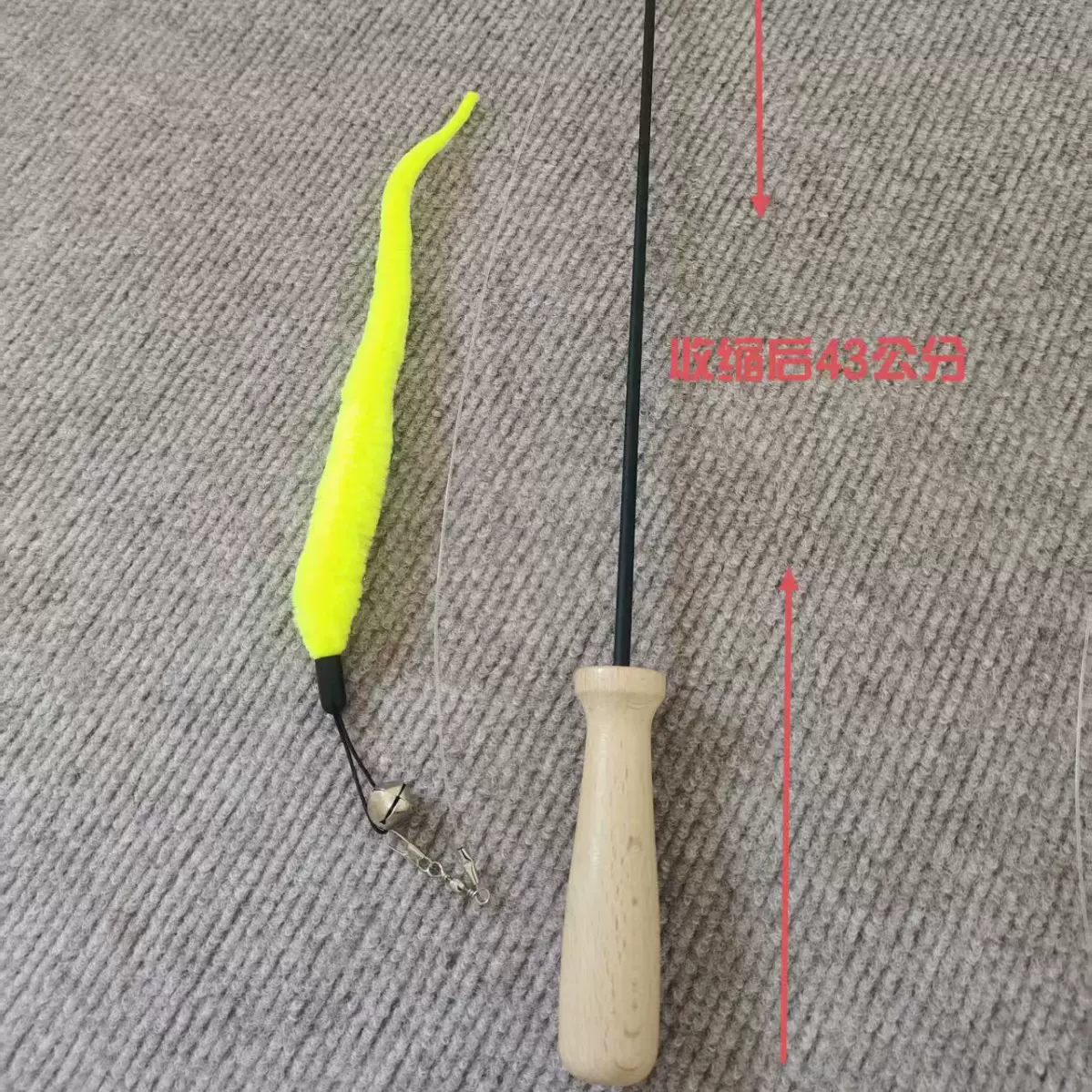 二节木柄伸缩细款逗猫棒 猫玩具彩色羽毛 五色毛毛虫