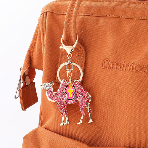 Emperor Jiuzi alloy keychain with diamonds, creative cute animal cartoon camel, car key chain pendant gift