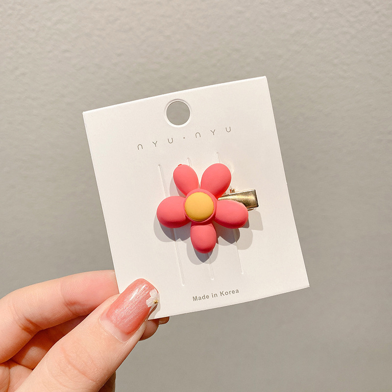 Horquilla de estrella amarilla dulce y linda, clip de flequillo en la frente femenina, cabello roto en el costado, clip de pico de pato, tocado