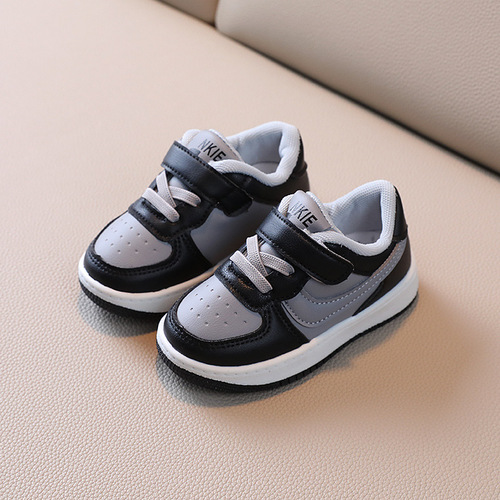 Autumn new children's sports shoes, boys' leather low-top sneakers, girls' soft-soled toddler shoes, baby white shoes